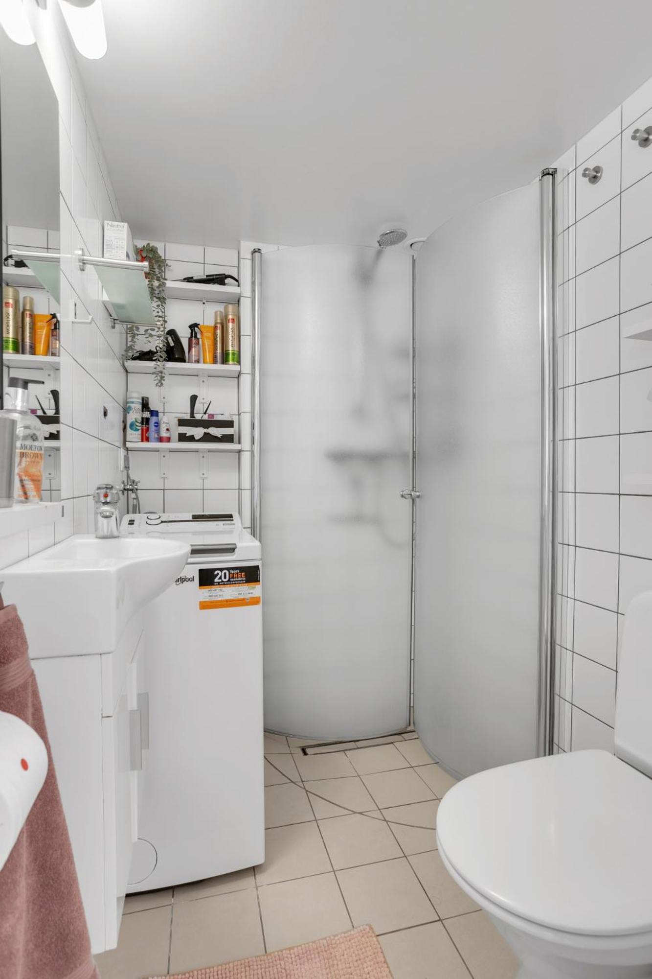 Lara Studio In Laugardalur Valley, Reykjavik Central Park And Botanical Garden, Private Entrance, Free Private Parking On Side ภายนอก รูปภาพ